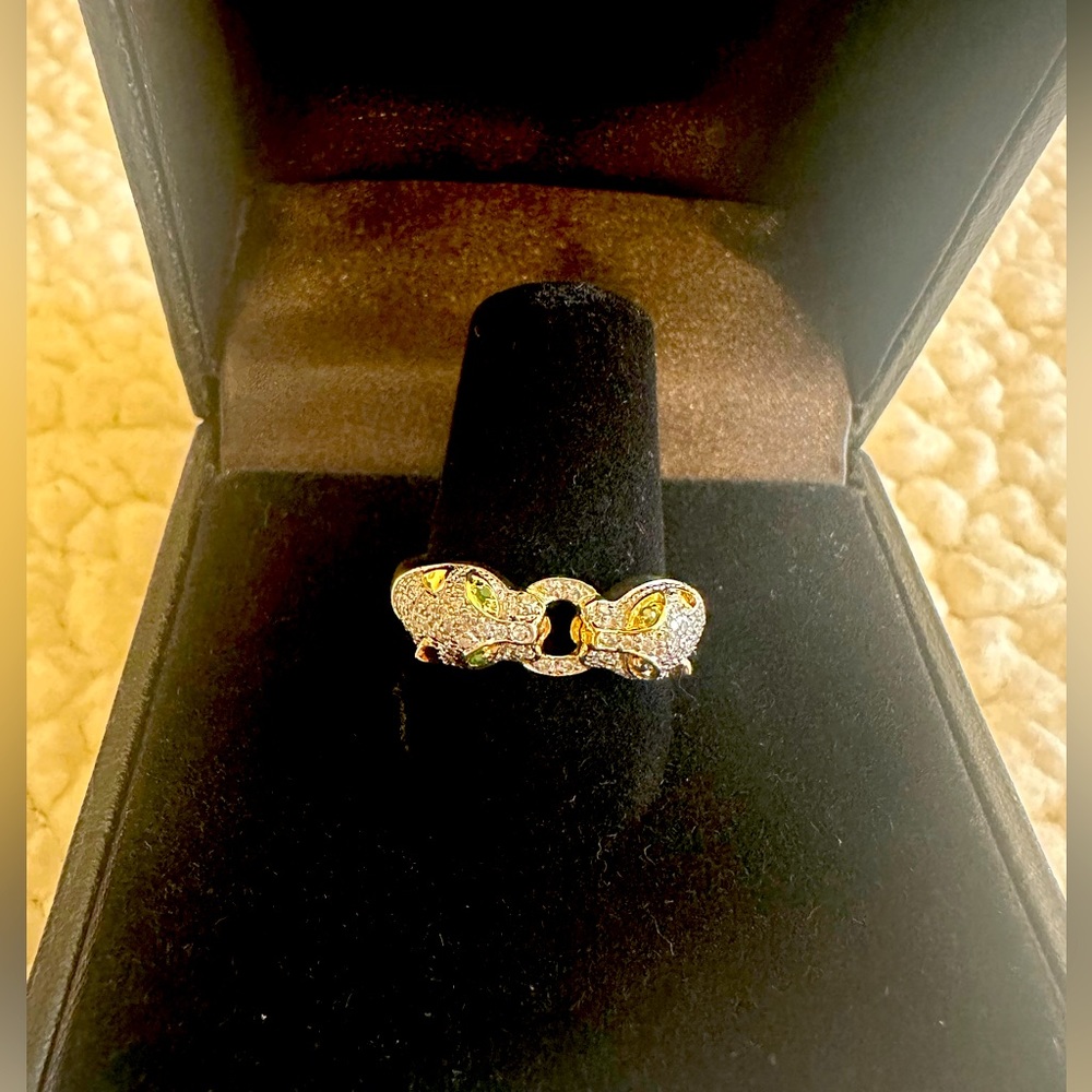 14K solid gold green and white diamond Panther ring
